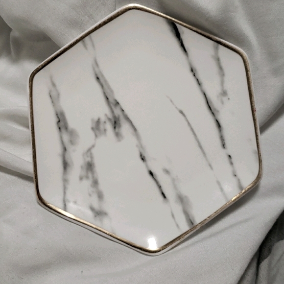 Marble Ring Plate - Picture 1 of 1